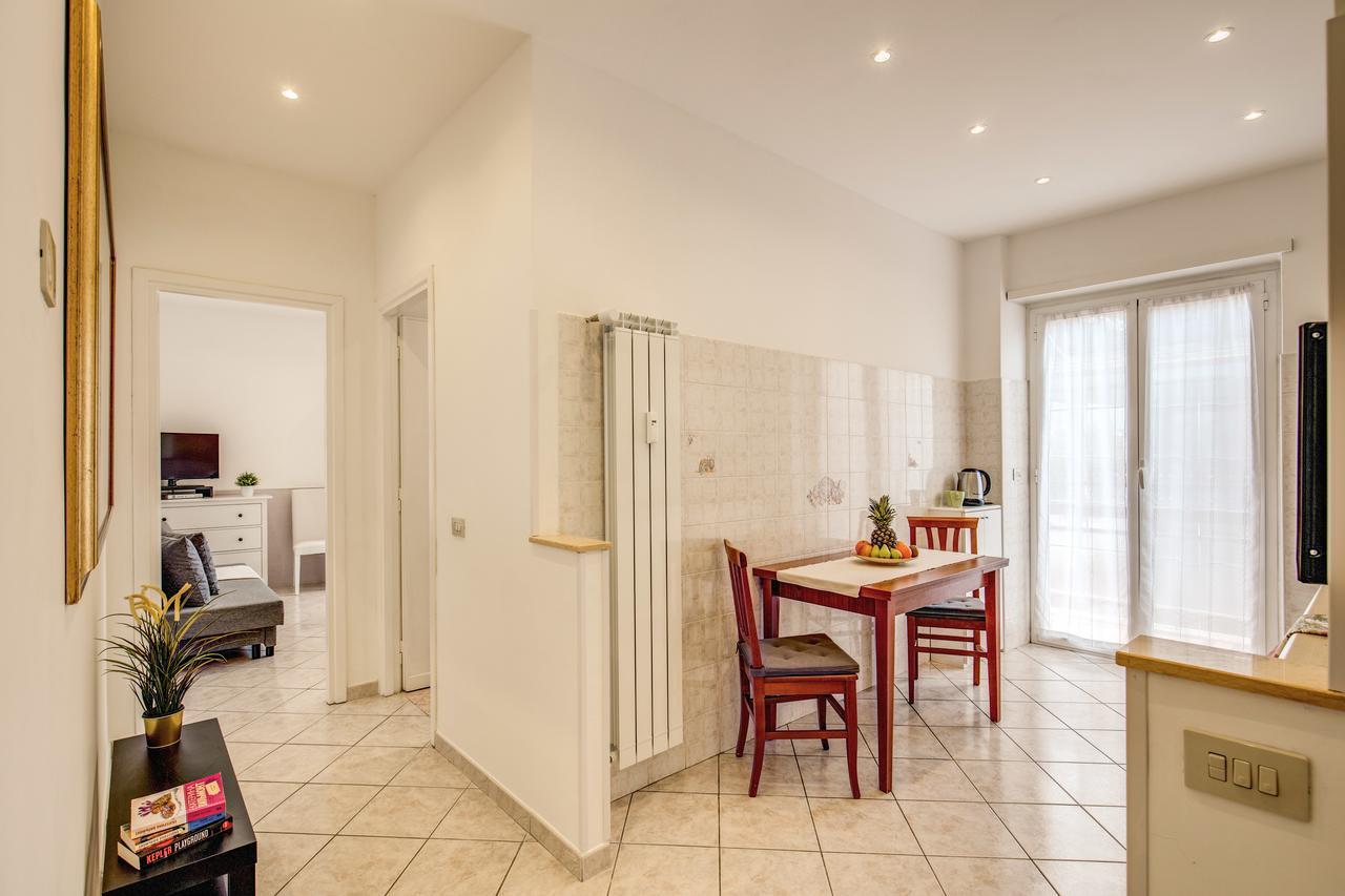 Rome4Guest Ostia Apartamento Exterior foto